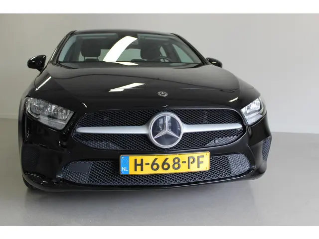 Mercedes-Benz A-Klasse 180 2020 Benzine 3