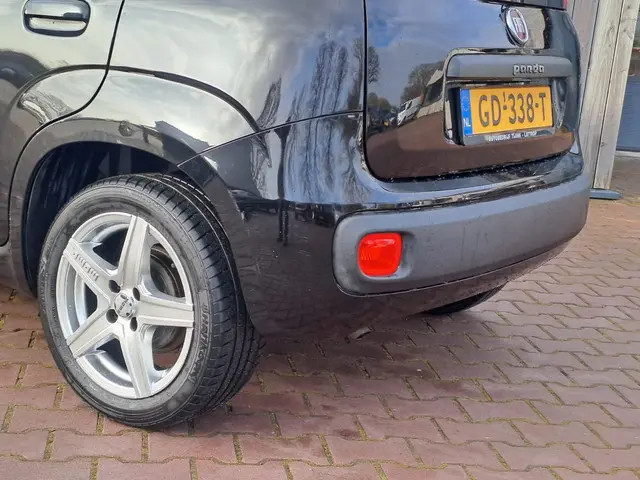 Fiat Panda 1.2 Edizione Cool 2015 Benzine 23