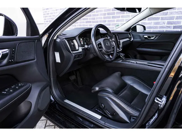 Volvo V60 2.0 T5 Inscription 2019 Benzine 18
