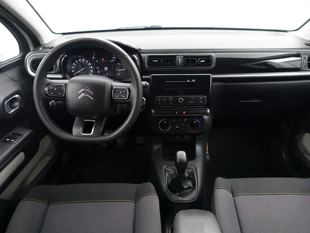 Citroën C3 1.2 PureTech Blackline- 2017 Benzine 7