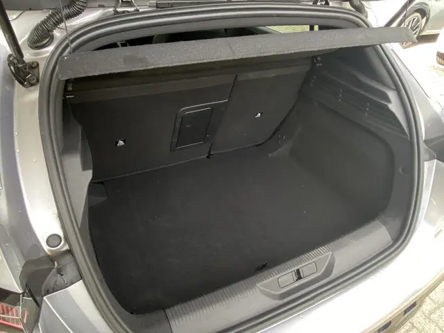 Peugeot 308 1.2T 130pk Automaat GT 2024 Benzine 9