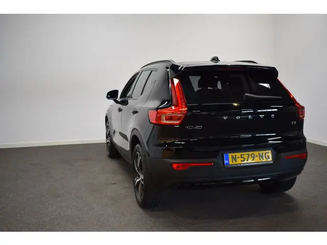 Volvo XC40 54000km T3 164pk AUT8 BNS Pro 2021 Benzine 23