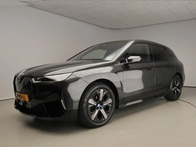 BMW iX xDrive40 2023 Elektrisch 58