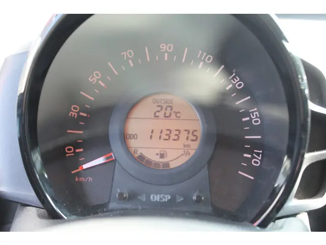 Citroën C1 1.0 e-VTi Selection//Airco//5drs!! 2016 Benzine 12