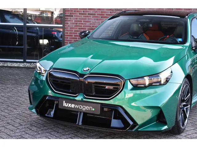BMW M5 5-serie Touring 2024 Hybride Benzine 75