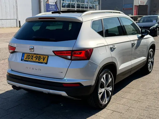 SEAT Ateca 1.4 EcoTSI Xcellence 2017 Benzine 13