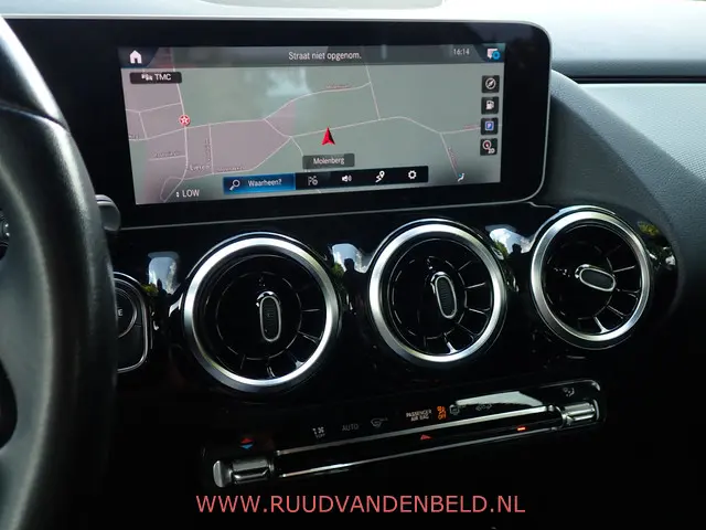 Mercedes-Benz B-Klasse 180D 2019 Diesel 10