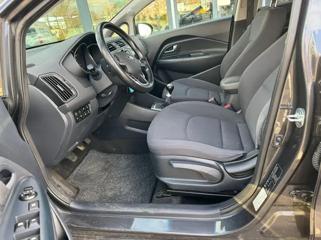 Kia Rio 1.2 CVVT ExecutiveLine 2017 Benzine 7