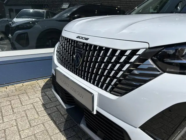 Peugeot 2008 Turbo 130PK GT 2024 Benzine 43
