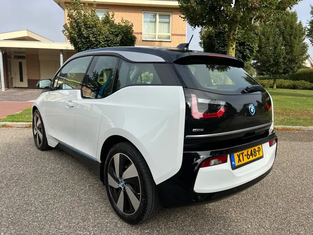 BMW i3 Basis 120Ah 42 kWh 2019 Elektrisch 2