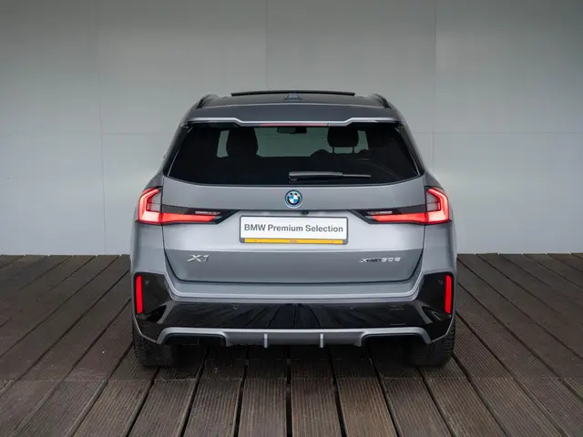 BMW X1 xDrive30e 2024 Hybride Benzine 5