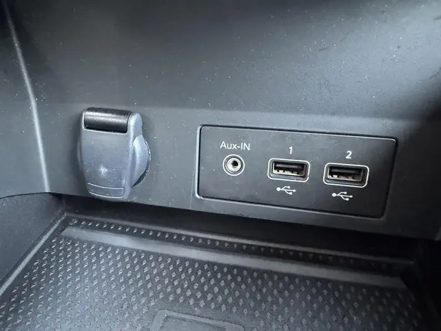 Renault Captur 1.3 TCe 140 Intens 2023 Benzine 39