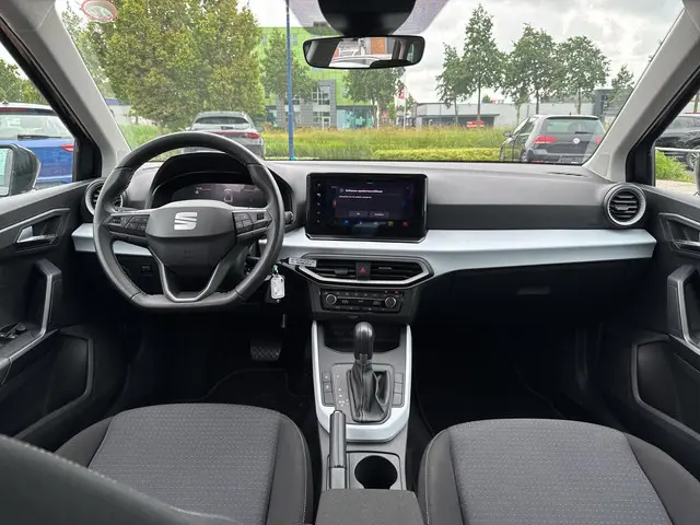 SEAT Arona 1.0 TSI Style 2024 Benzine 11