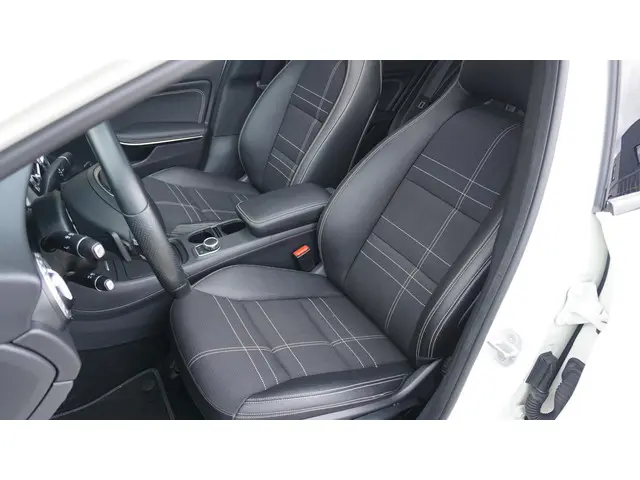 Mercedes-Benz GLA 200 157pk Ambition 2014 Benzine 11