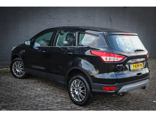 Ford Kuga 1.6 Titanium 2013 Benzine 2
