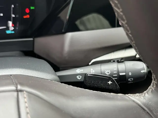 DS DS 4 E-Tense La Première 2022 Hybride Benzine 66