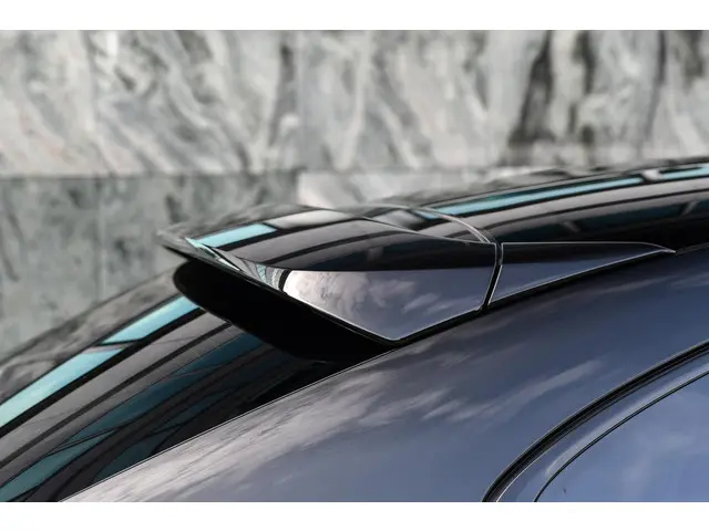 Porsche Cayenne Coupé 3.0 E-Hybrid 2025 Hybride Benzine 32