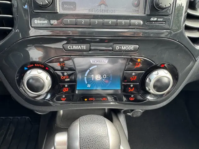 Nissan Juke 1.6 Tekna AUTOMAAT bomvol luxe 2012 Benzine 21