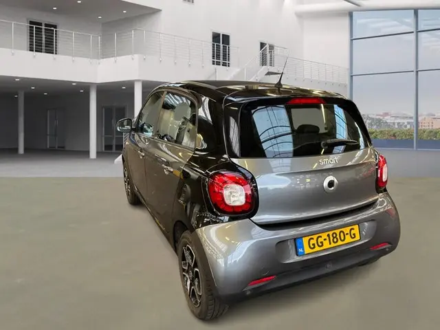 Smart Forfour 1.0 Prime 2015 Benzine 4