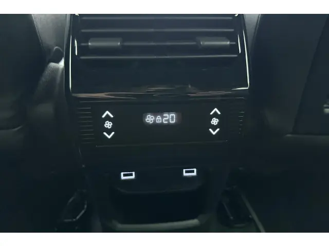Peugeot 5008 1.2 Hybrid 145 GT 2025 Hybride Benzine 35