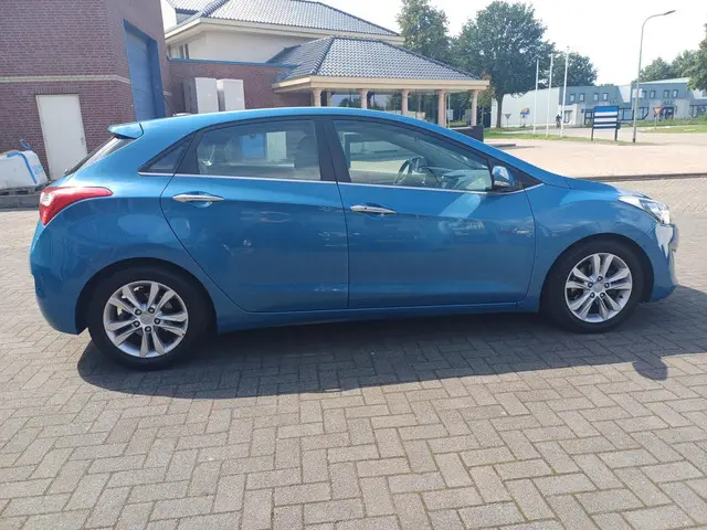 Hyundai i30 1.6 GDI i-Catcher 2012 Benzine 6