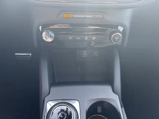 Ford Kuga 2.5 PHEV ST-Line X 2025 Hybride Benzine 20