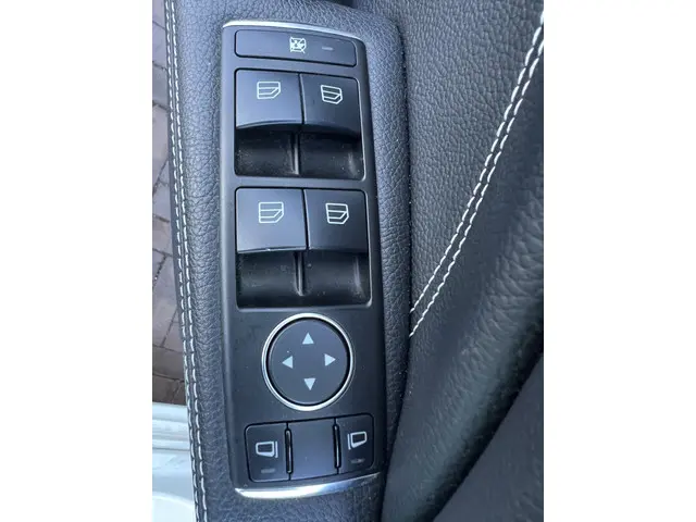 Mercedes-Benz A-Klasse 180 2012 Benzine 19