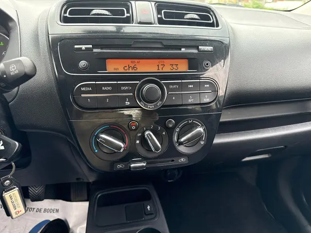 Mitsubishi Space Star 1.0 Cool+ 2018 Benzine 14