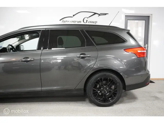 Ford Focus Wagon 1.0 Lease Edition 2017 Benzine 13