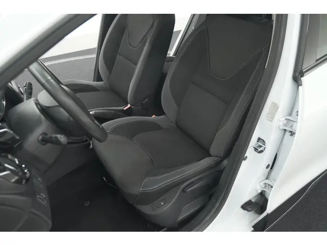 Renault Clio Estate TCe 90 Limited 2019 Benzine 24