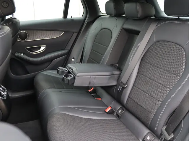 Mercedes-Benz GLC 220 d 4MATIC 2018 Diesel 22