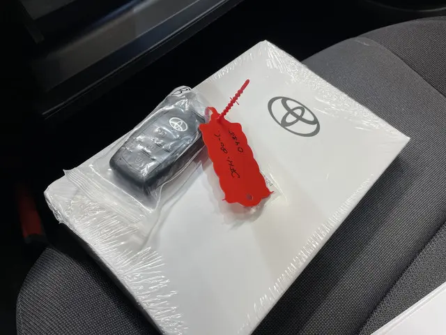 Toyota C-HR 1.8 Hybrid 140 Dynamic 2025 Hybride Benzine 20