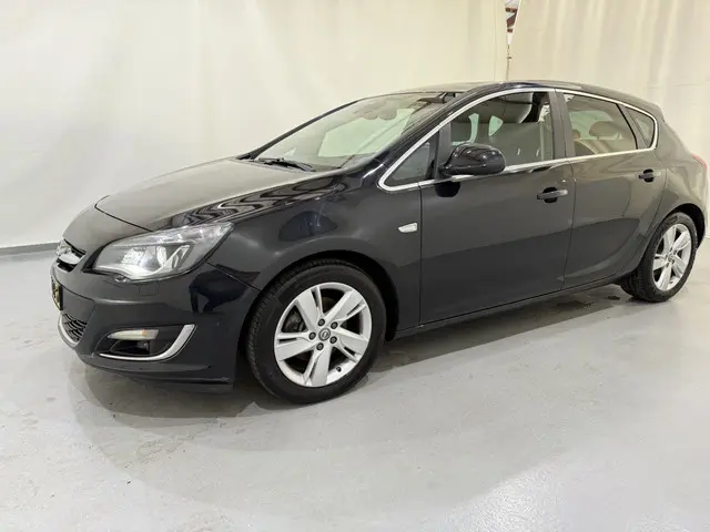 Opel Astra 5-Drs 1.6 CDTi Sport+ Navi/Clima 2015 Diesel 21