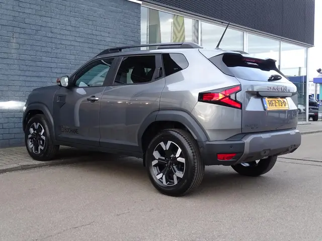 Dacia Duster 1.6 Hybrid 140 Extreme 2025 Hybride Benzine 20