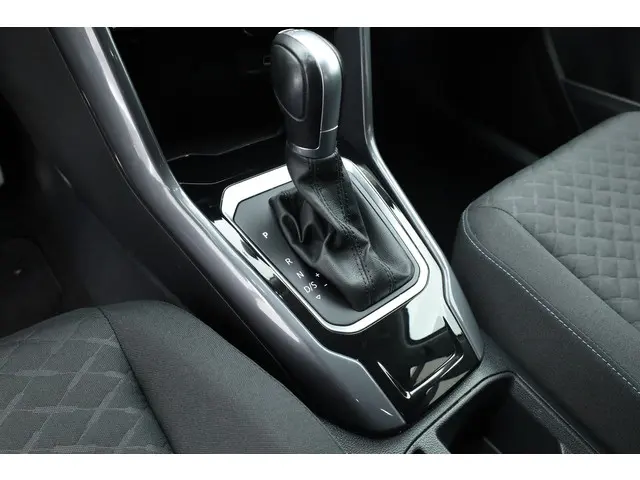 Volkswagen T-Roc 1.5 TSI 150 PK Sport (DSG) 2019 Benzine 6