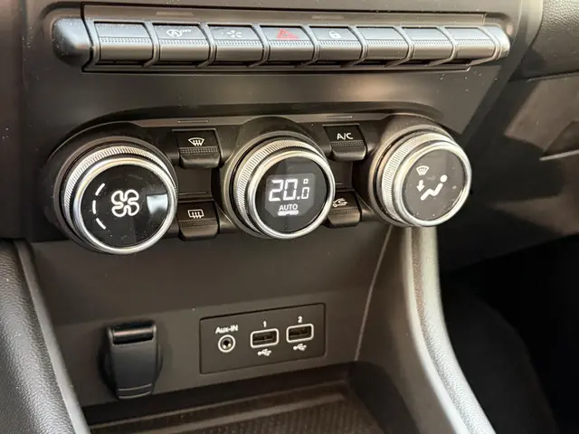 Renault Captur 1.3 TCe 140 Intens 2021 Benzine 26