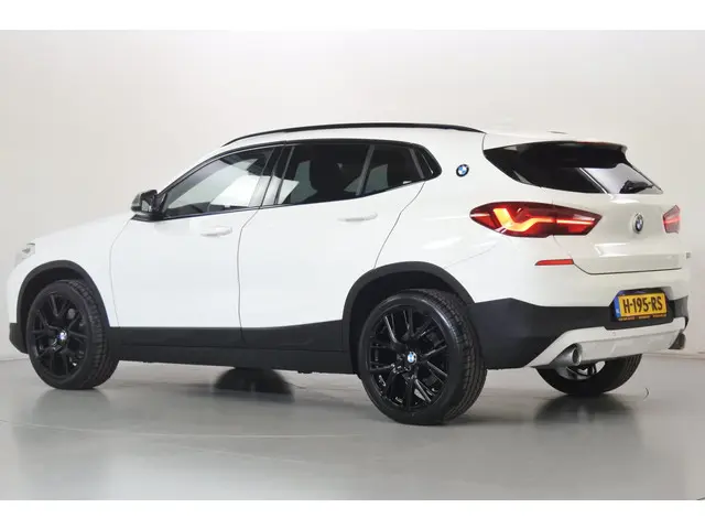 BMW X2 sDrive20i 192pk Exe Edition 2020 Benzine 38