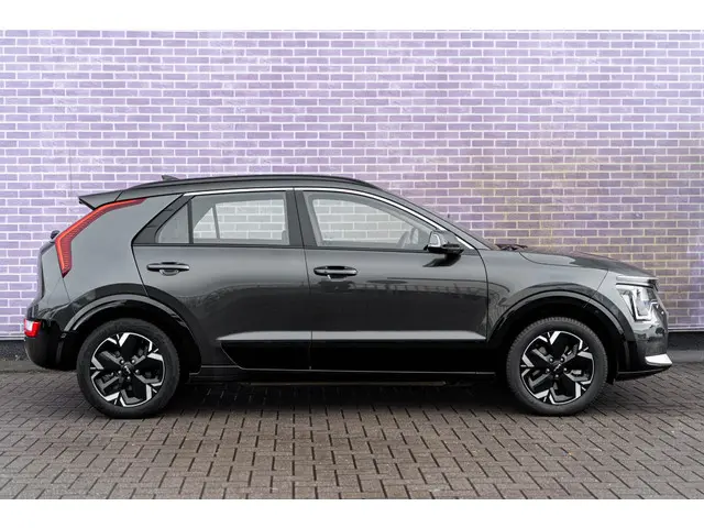 Kia Niro EV DynamicLine 64.8 kWh 2023 Elektrisch 12