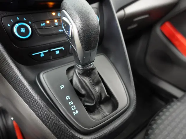 Ford Transit Connect 1.5 EcoBlue L2 Trend 2024 Diesel 19