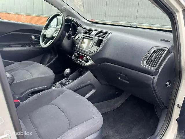 Kia Rio 1.4 CVVT Super Pack 2013 Benzine 19