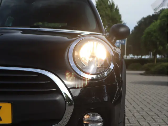 MINI 5-Deurs Mini 1.5 2019 Benzine 26