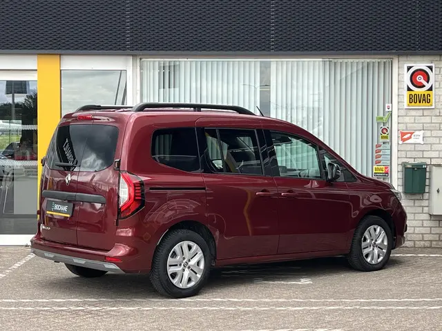 Renault Kangoo 1.3 TCe 130 EDC 2022 Benzine 25