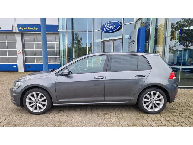 Volkswagen Golf 1.5 TSI Highline 2019 Benzine 2