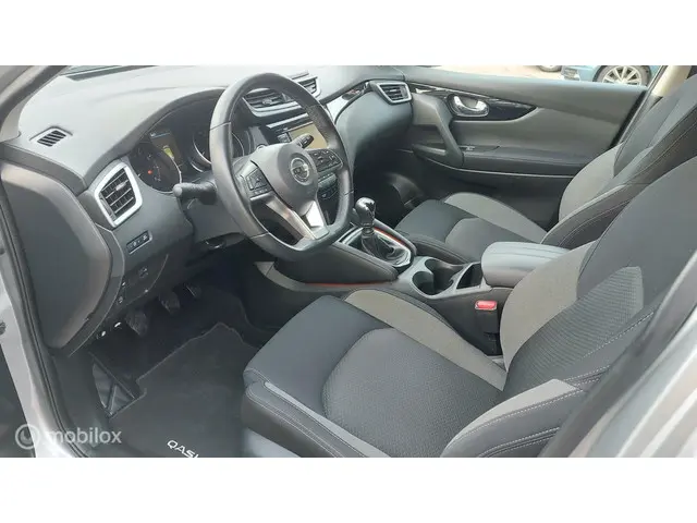 Nissan QASHQAI 1.3 MHEV Business Design 2021 Benzine 10