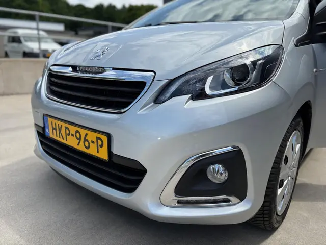 Peugeot 108 1.0 e-VTi Style 2021 Benzine 14