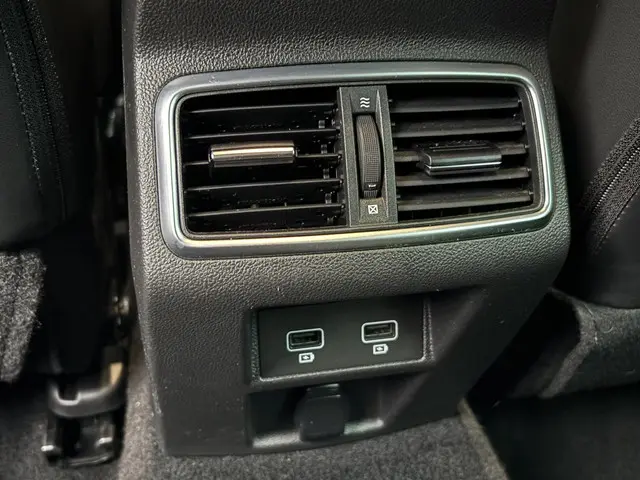 Renault Mégane Estate TCe 140 Intens 2022 Benzine 25