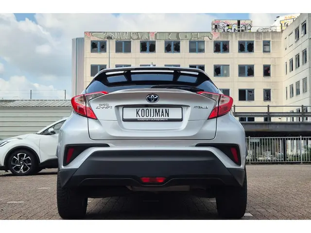 Toyota C-HR 1.8 Hybrid Style 2019 Hybride Benzine 17