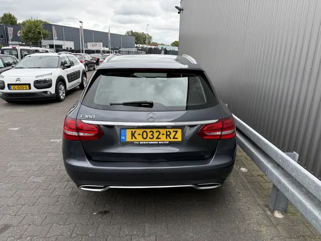 Mercedes-Benz C-Klasse Estate 180 Edition 1 2015 Benzine 8