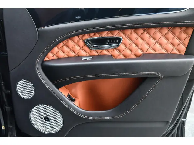 Bentley Bentayga 4.0 V8 First Edition 2021 Benzine 19