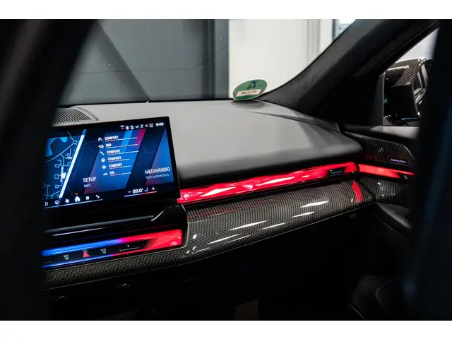 BMW M5 5-serie 2025 Hybride Benzine 18